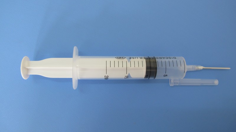 一次性使用無(wú)菌溶藥器20ml