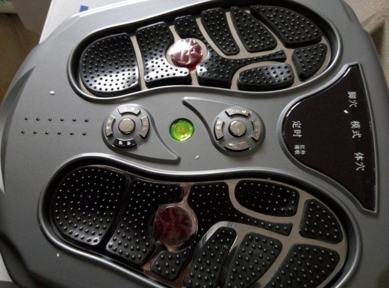 遠(yuǎn)紅外無水光電足療儀