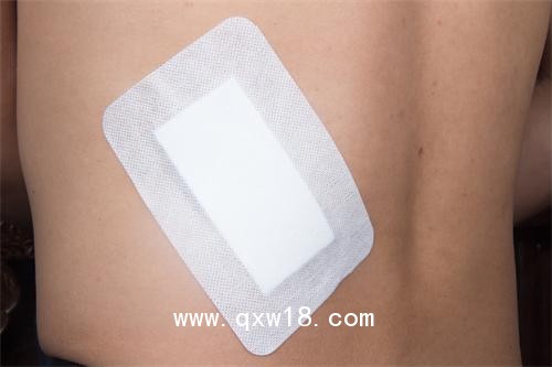 自粘性無菌敷料