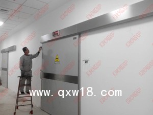 天宇射線防護(hù)鉛門(mén)生產(chǎn)廠家，專(zhuān)業(yè)定制各種規(guī)格醫(yī)用鉛門(mén)