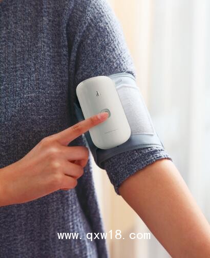 動態(tài)血壓監(jiān)測儀