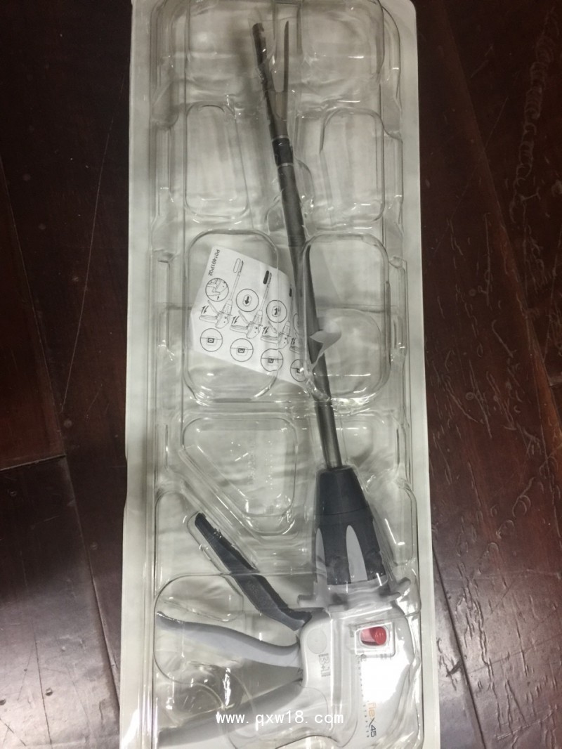 強(qiáng)生直線切割吻合器和釘倉，強(qiáng)生吻合器