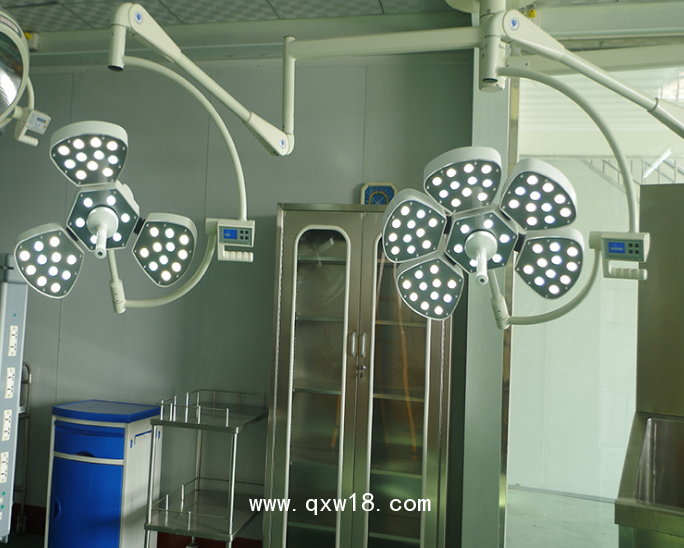 子母手術(shù)無影燈