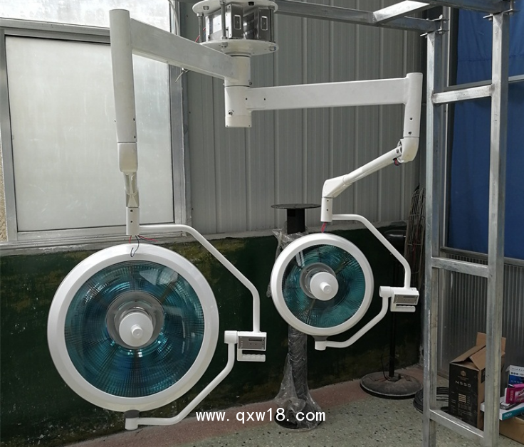 供應(yīng)手術(shù)無影燈  LED手術(shù)燈