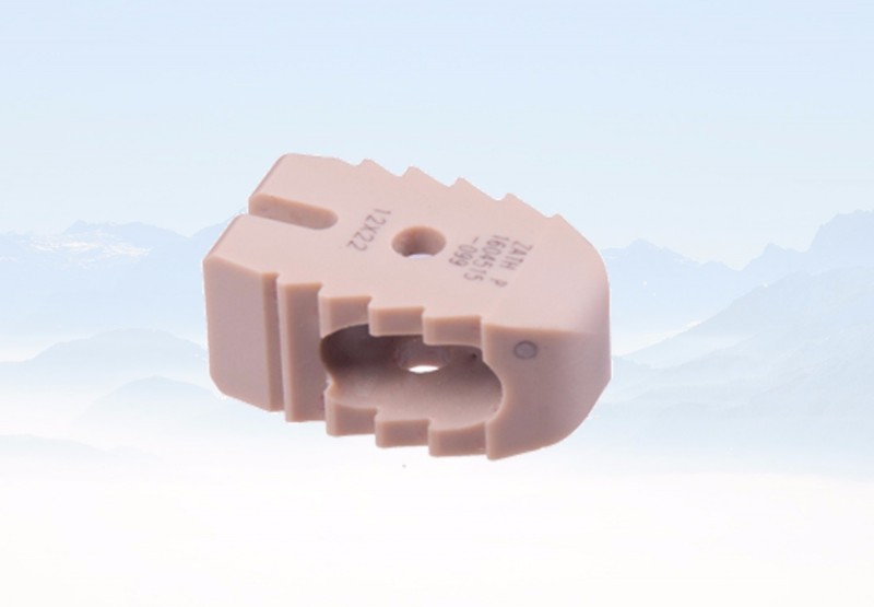 椎間融合器SF01型（胸腰椎）