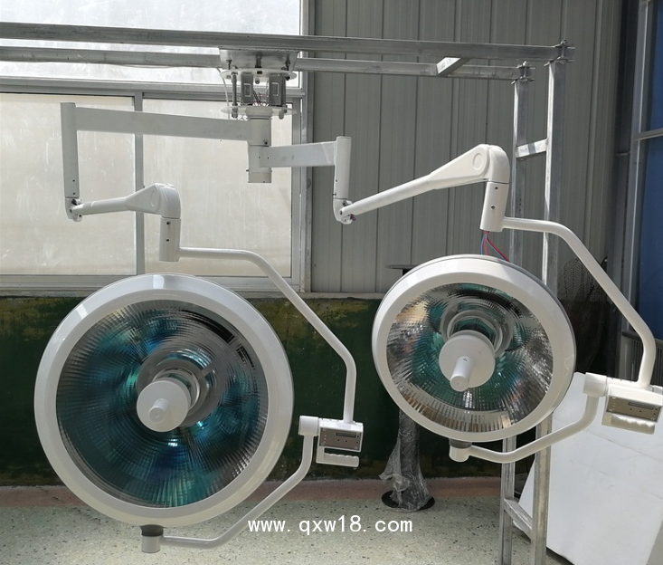 遠(yuǎn)達(dá)供應(yīng)吊式無影燈冷光手術(shù)室設(shè)備