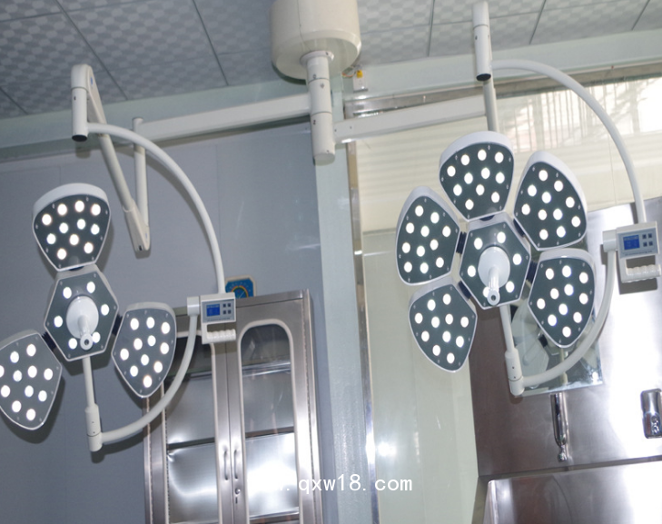 手術(shù)燈無(wú)影燈 LED手術(shù)燈照明亮度