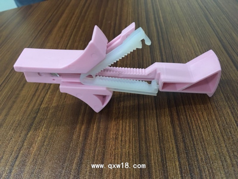 康博+一次性醫(yī)用耗材+一次性臍帶剪夾器