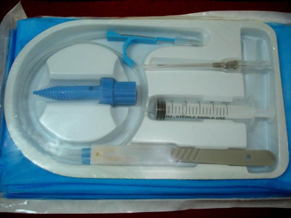 新型經(jīng)皮氣管切開組套  氣管切開 螺旋氣管切開