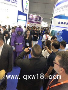 支撐行走式X射線防護(hù)服