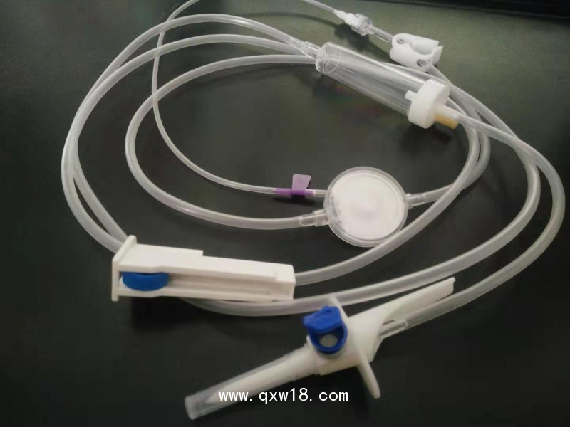 TPE一次性精密過濾輸液器(帶針)