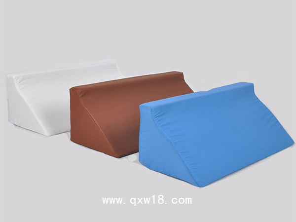 世康恒達  三角墊R型 R型翻身墊