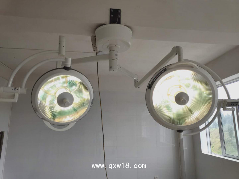 LED手術(shù)無影燈手術(shù)燈手術(shù)室吊式無影燈美容整形寵物醫(yī)用無影燈