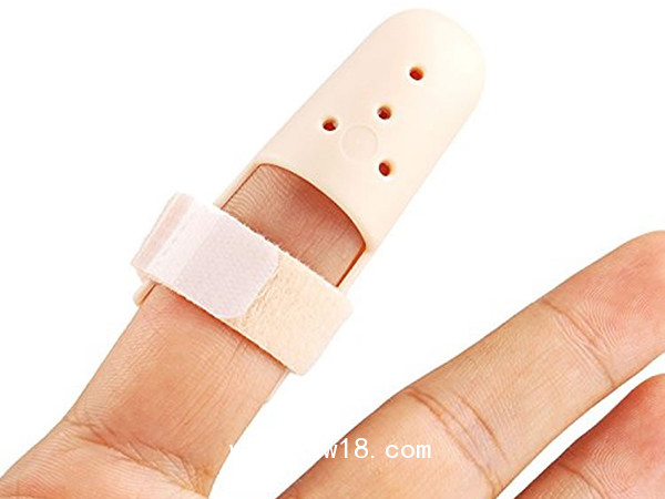 手指骨折固定 硬膠煙囪式護指套 手指關(guān)節(jié)固定康復(fù)夾