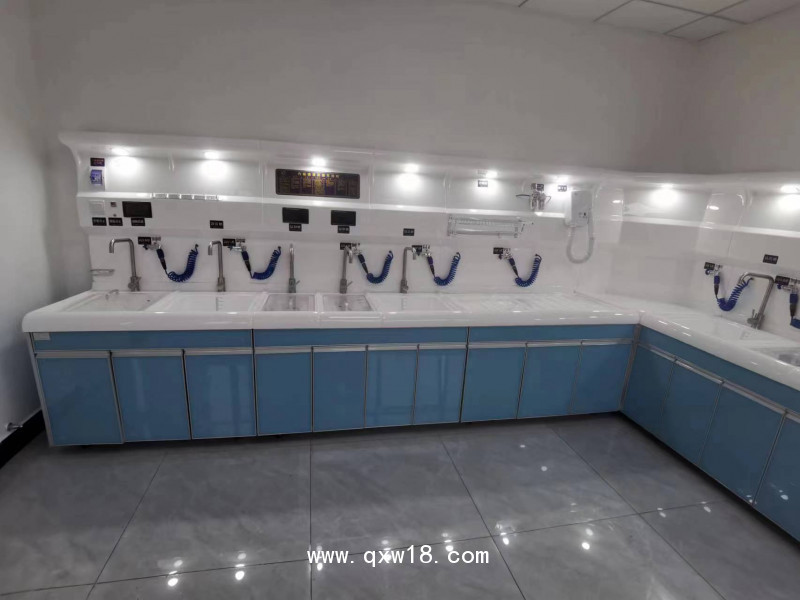 瑞華高分子多槽內(nèi)鏡清洗設(shè)備