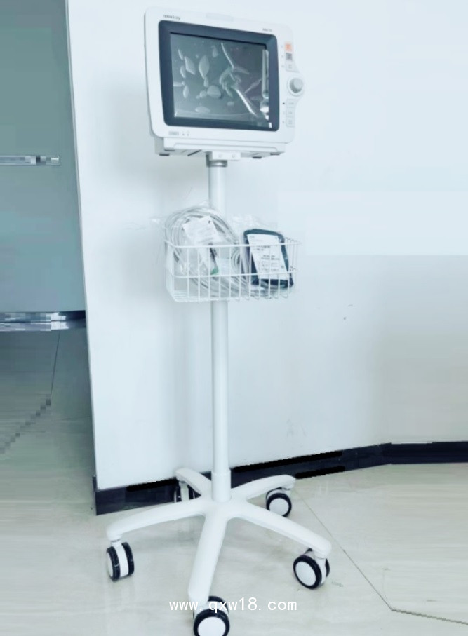 監(jiān)護(hù)儀推車 -- SM22051