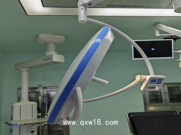 雙頭LED手術(shù)無影燈 醫(yī)用吊式多光源手術(shù)燈 整形口腔醫(yī)用花瓣燈