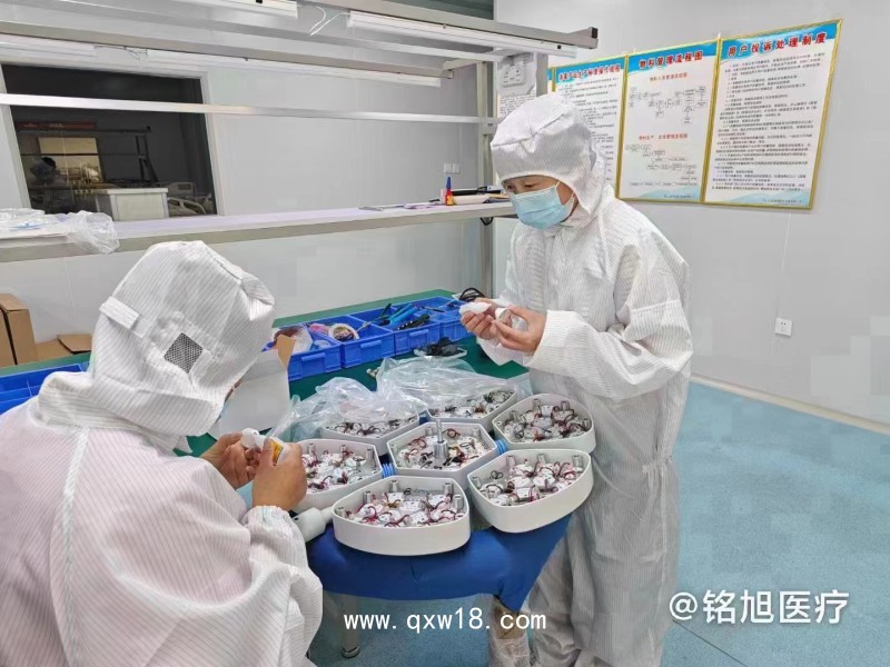 醫(yī)療工廠手術(shù)燈LED無影燈醫(yī)院雙臂手術(shù)燈移動檢查燈