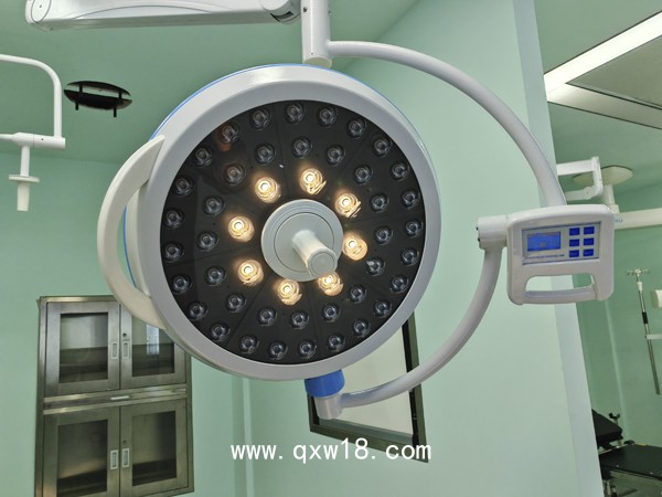醫(yī)用手術(shù)無影燈LED冷光源雙頭燈移動檢查燈廠家